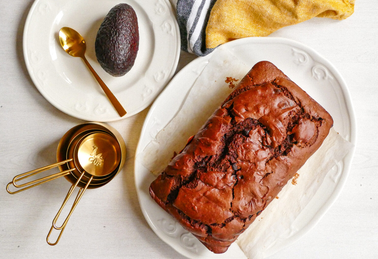 Gâteau au chocolat et à lavocat sans lactose UNE MÈRE POULE UN PEU