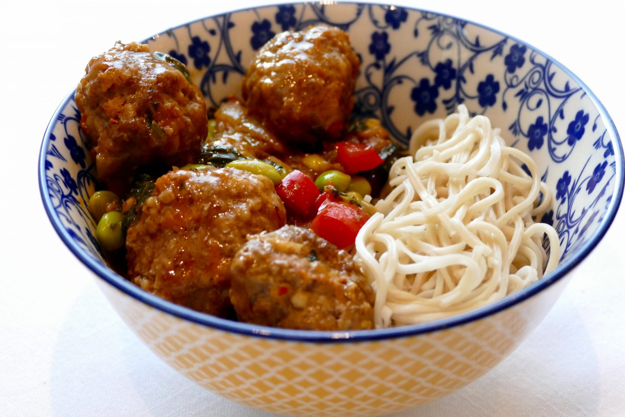 Boulettes asiatiques – UNE MÈRE POULE UN PEU DINGUE